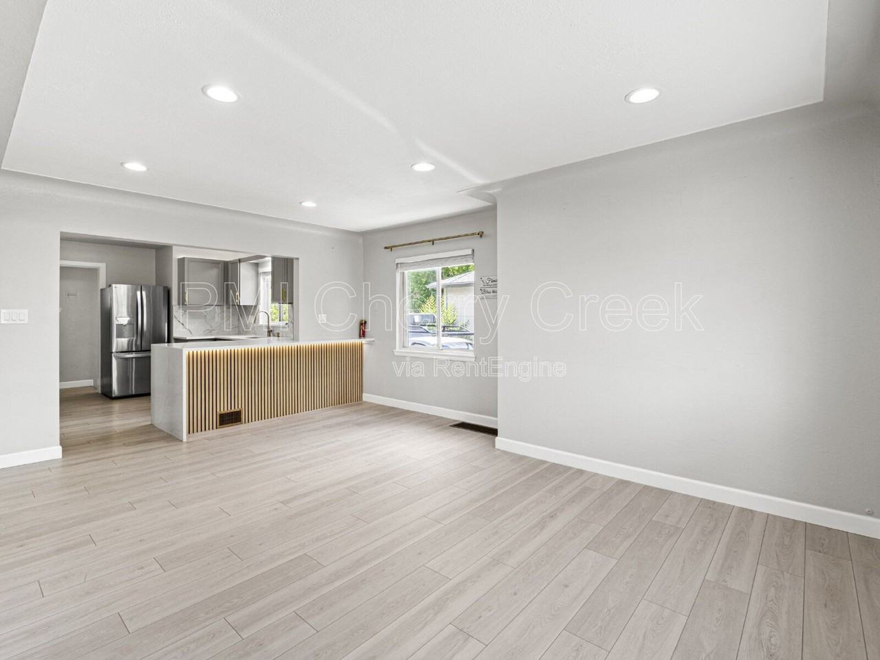 550 Winona Ct - Photo 5 of 28