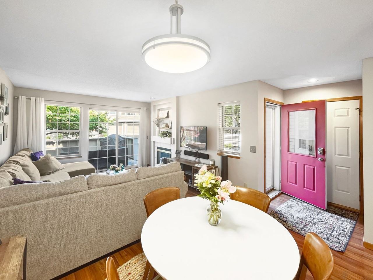 2040 Shenandoah Ct #G - Photo 4 of 20