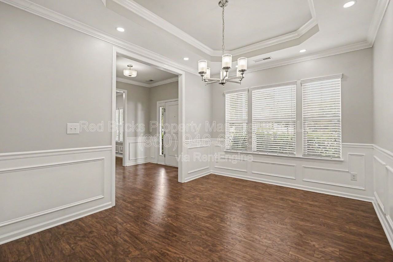 3527 Arnica Ct - Photo 7 of 34
