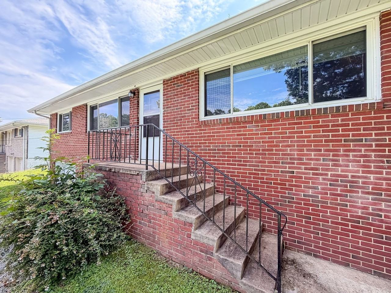 1720 S Seminole Dr #1720 - Photo 4 of 18