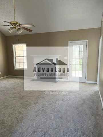 400 Ashley Trl - Photo 2 of 10