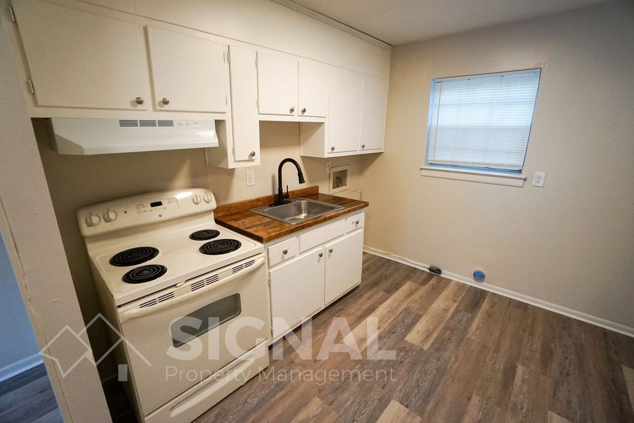 1309 16th St N #1309C - Photo 5 of 9