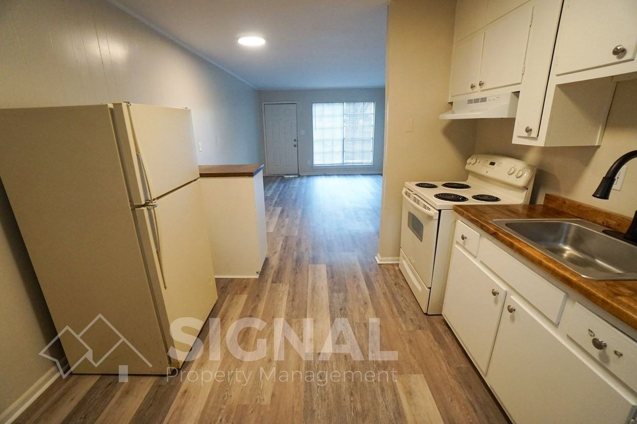 1309 16th St N #1309C - Photo 6 of 9