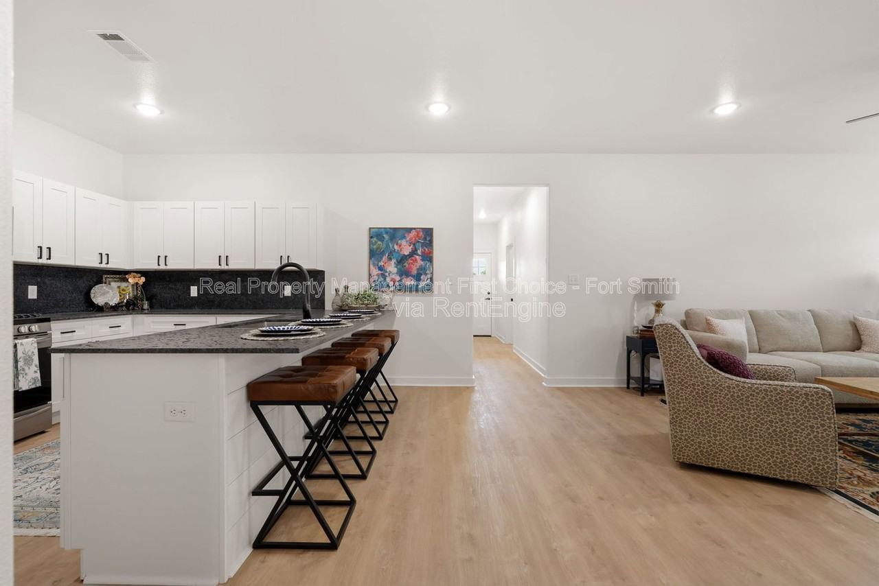 10120 Talavera Trl #B - Photo 6 of 19