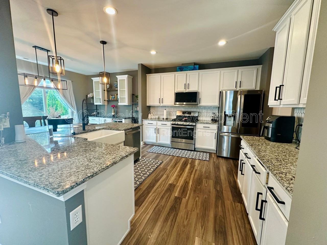 4144 Calder Ln - Photo 4 of 23