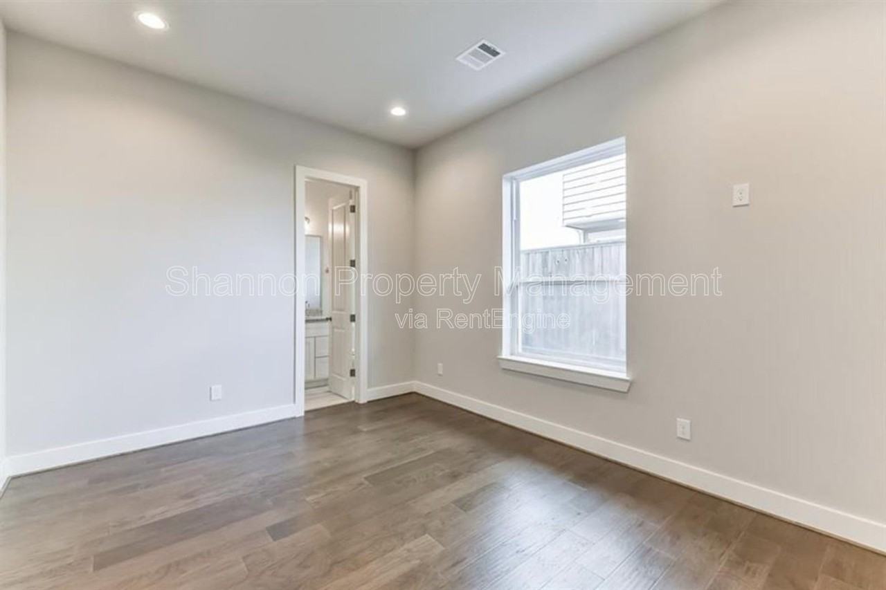 10915 Brookeshire Chase Ln - Photo 5 of 24