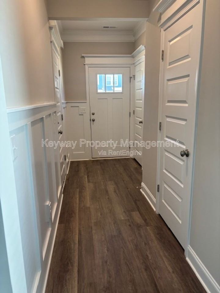 2044 Denmark Ave Se - Photo 6 of 19