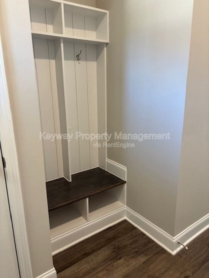 2044 Denmark Ave Se - Photo 7 of 19