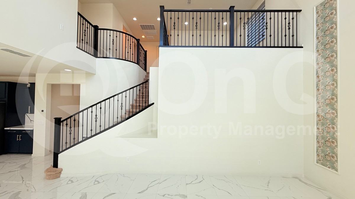 21019 N 60th Ter - Photo 4 of 44