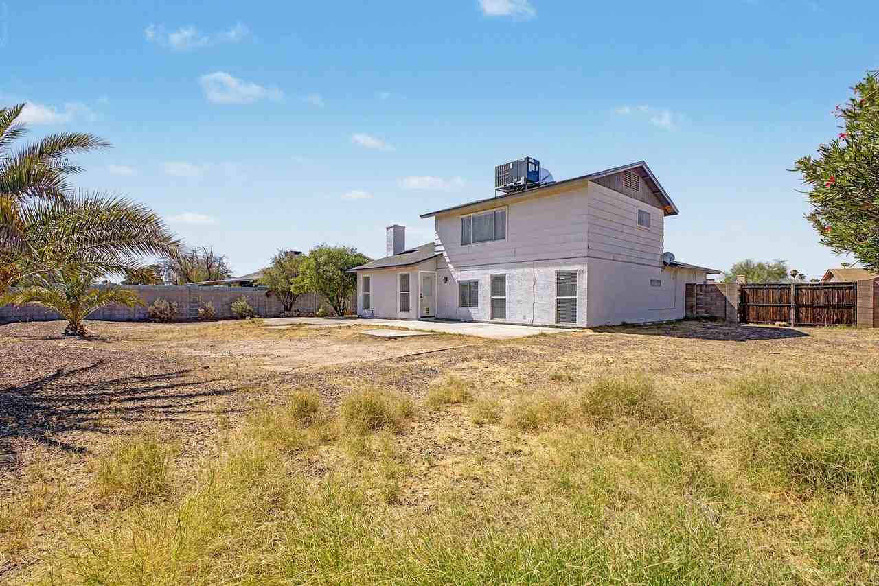 3637 W Angela Dr - Photo 3 of 32