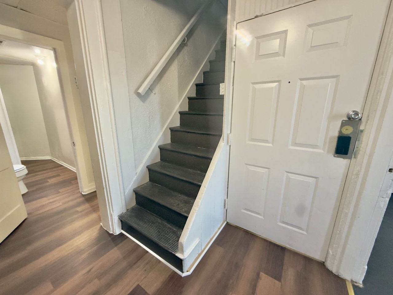 929 State Ave #2 - Photo 2 of 16