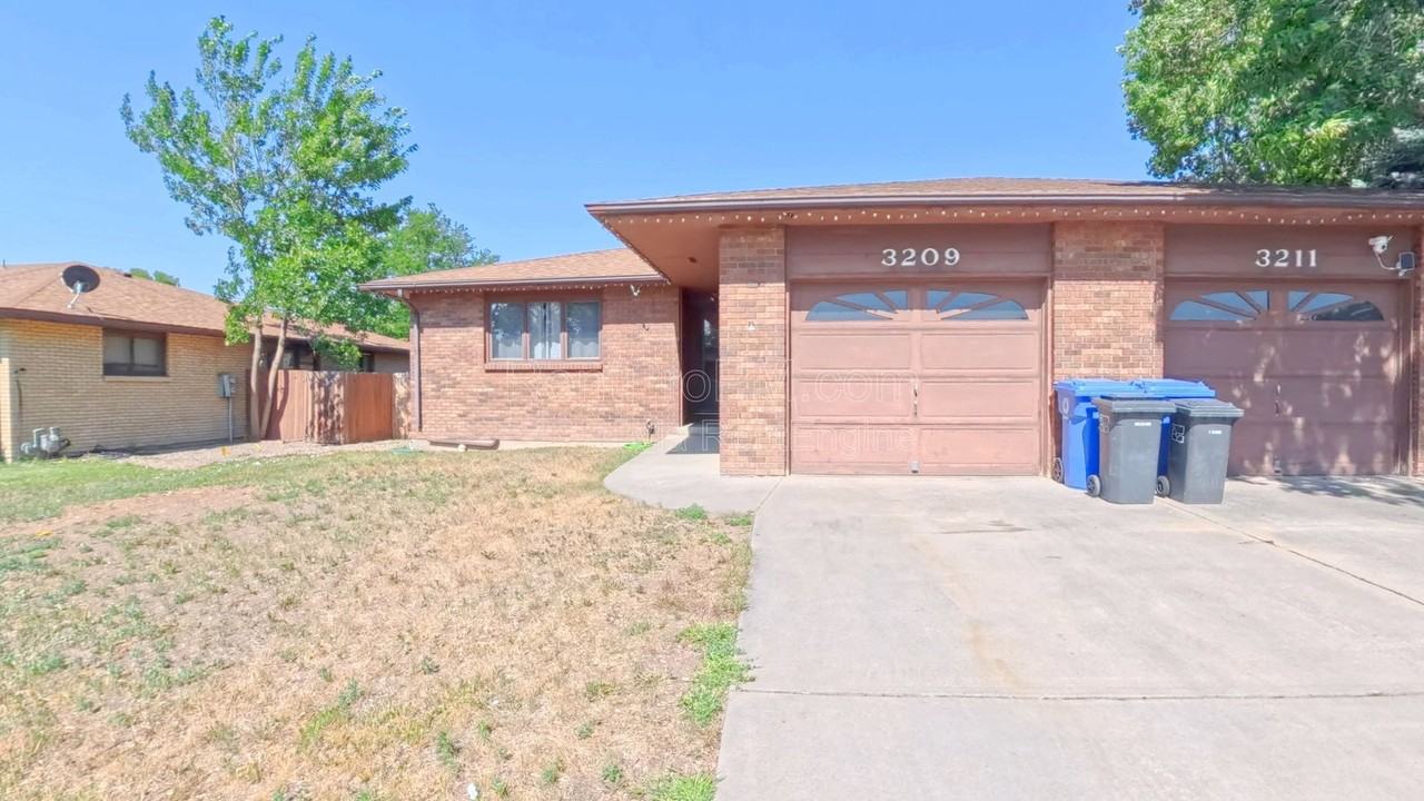 3209 White Elm Ct - Photo 2 of 23