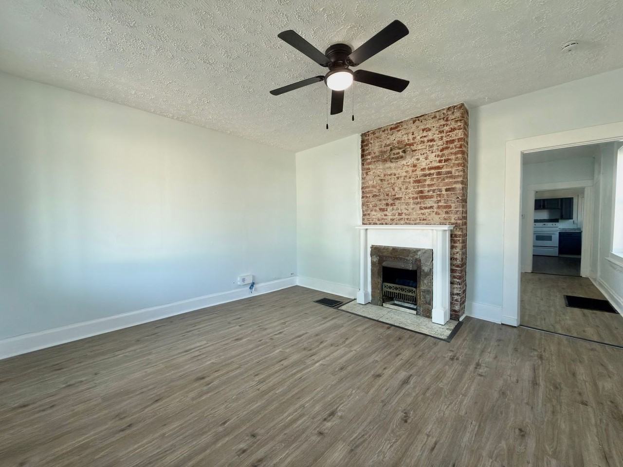 5912 Elmwood Ave - Photo 2 of 18
