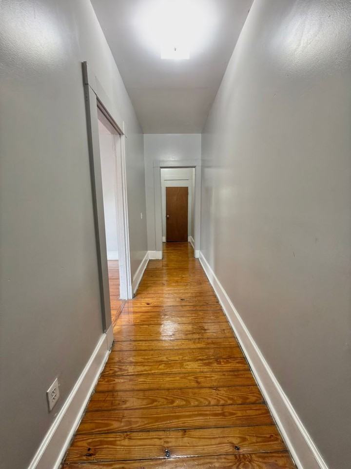2271 Vine St - Photo 2 of 22