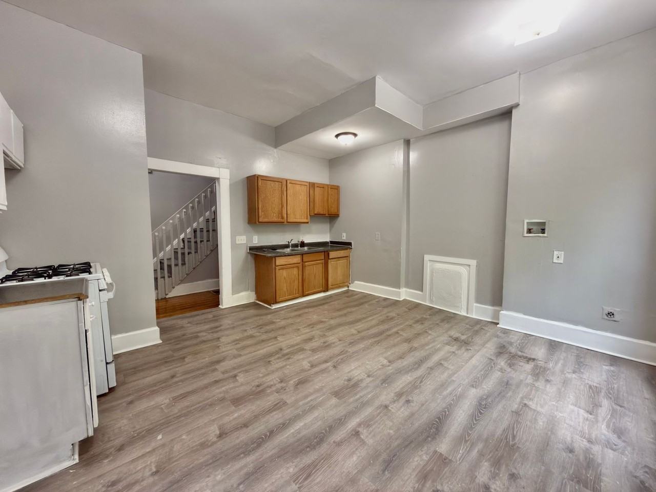 2271 Vine St - Photo 6 of 22