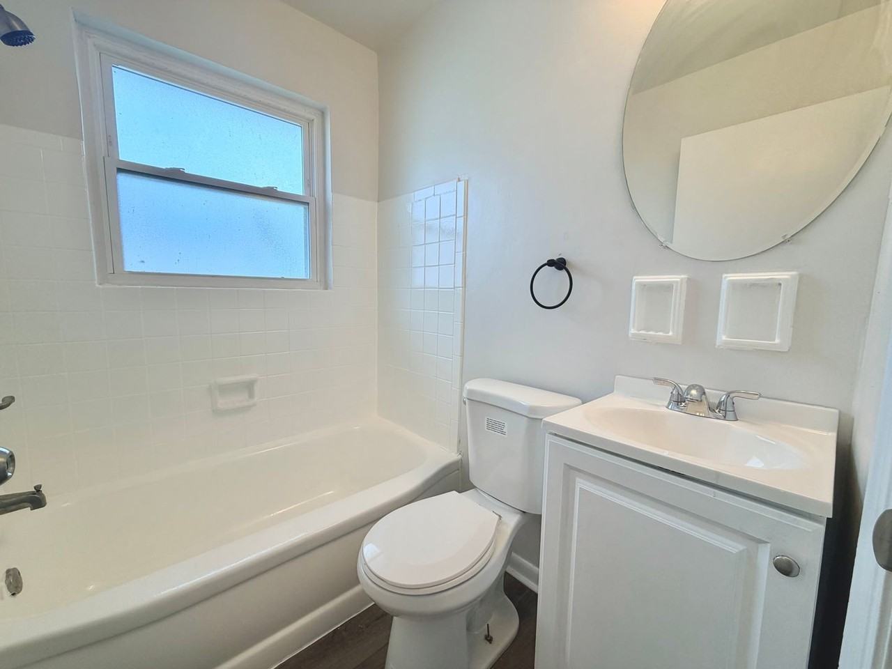 2616 Newport Ave #7 - Photo 7 of 8