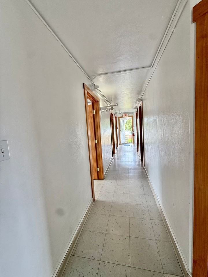 312 W State St #4 - Photo 6 of 18