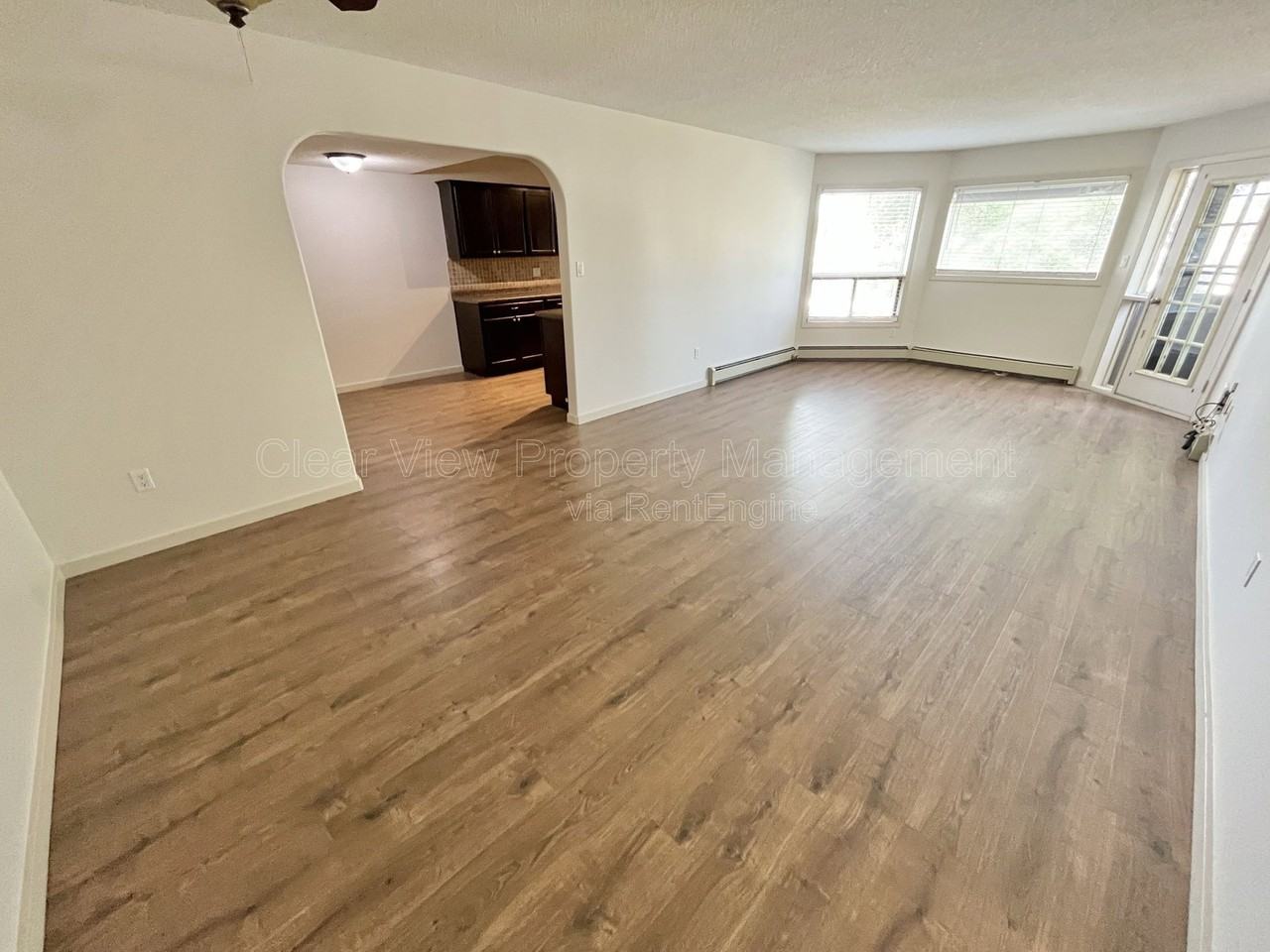 5015 51 St #203 - Photo 2 of 16