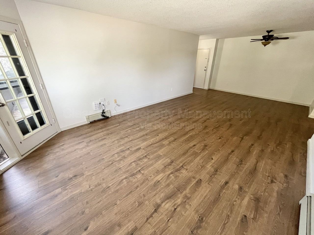 5015 51 St #203 - Photo 4 of 16