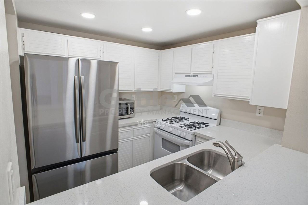 24131 Del Monte Dr #184 - Photo 3 of 18