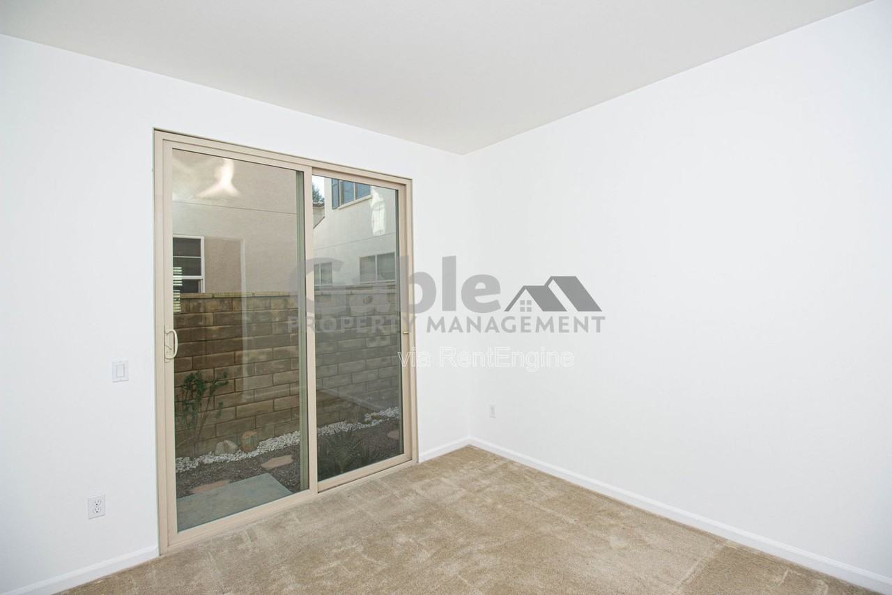 21916 Moveo Dr - Photo 7 of 25