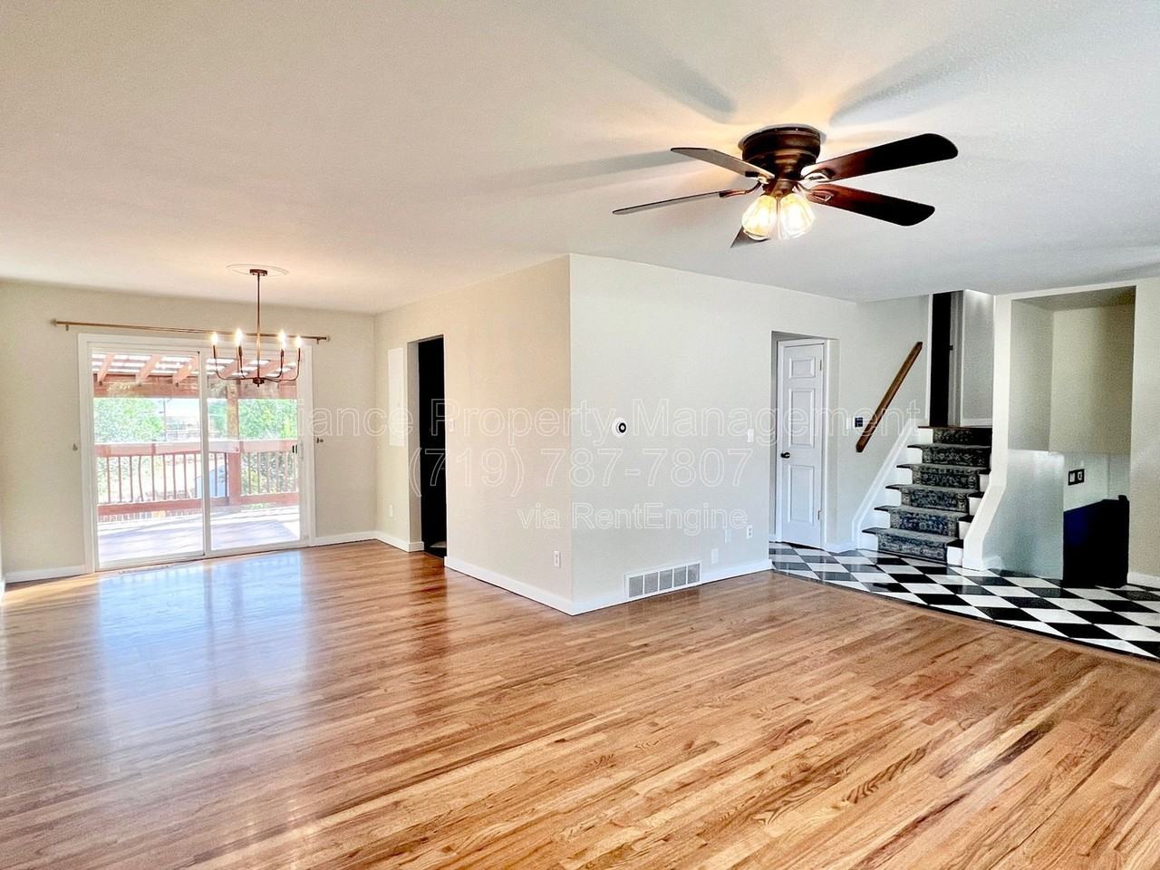 514 Catalina Dr - Photo 5 of 30