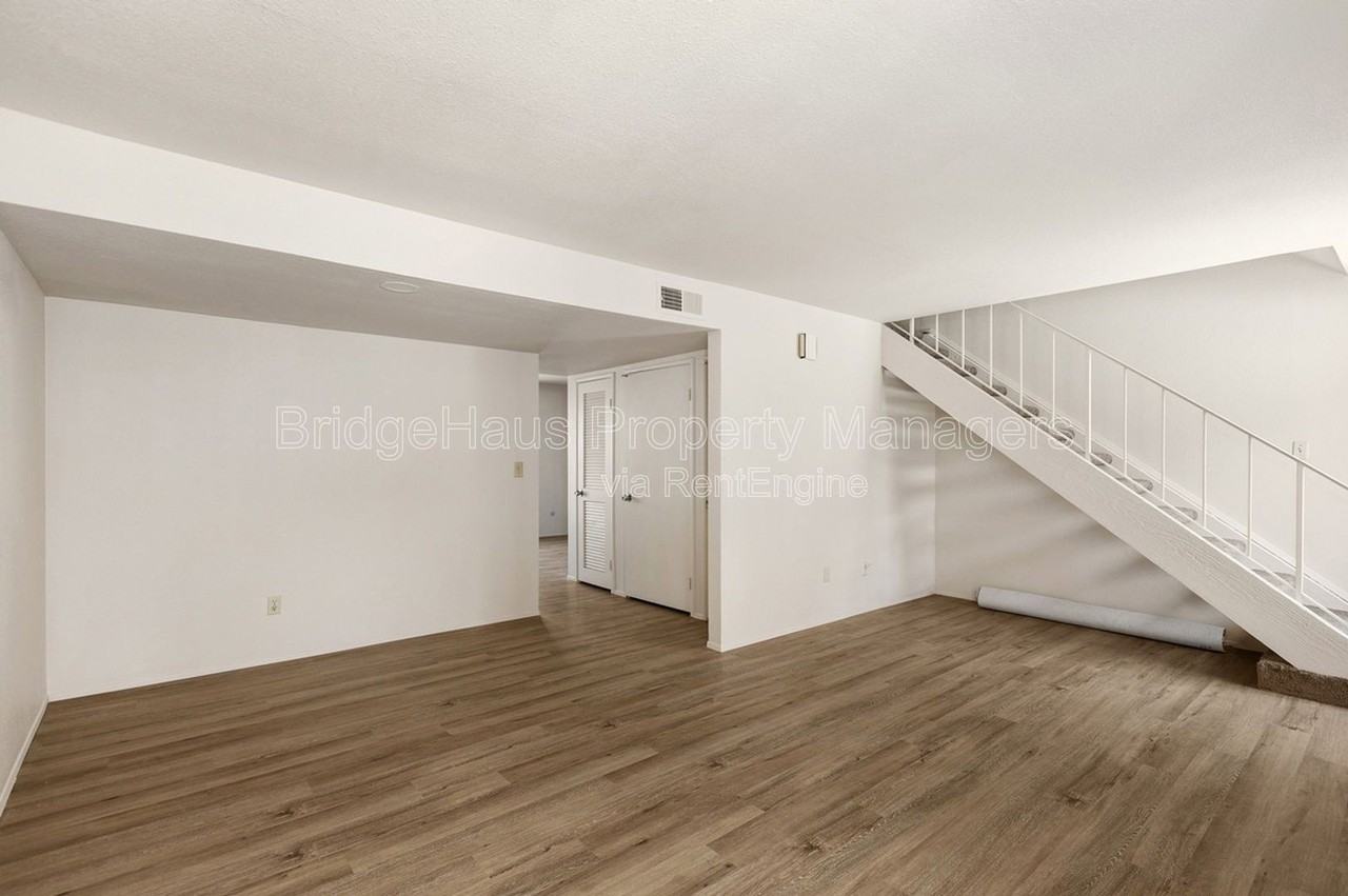 7831 Rancho Fanita Dr #D - Photo 6 of 29