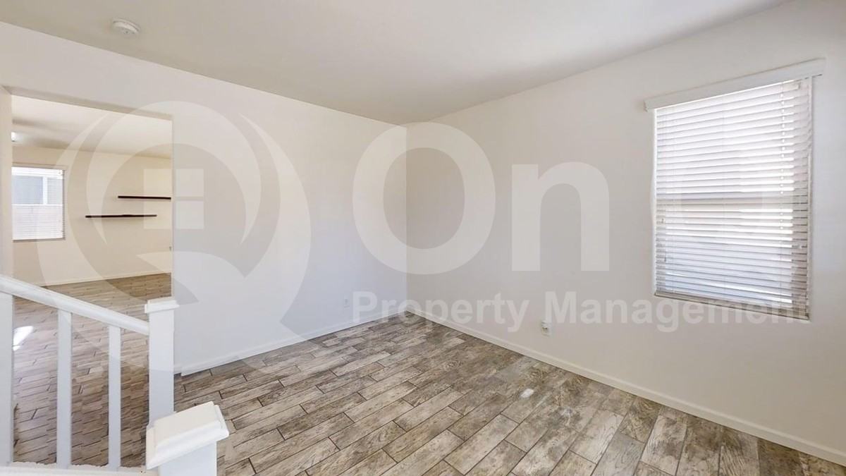 7842 W Cypress St - Photo 7 of 18