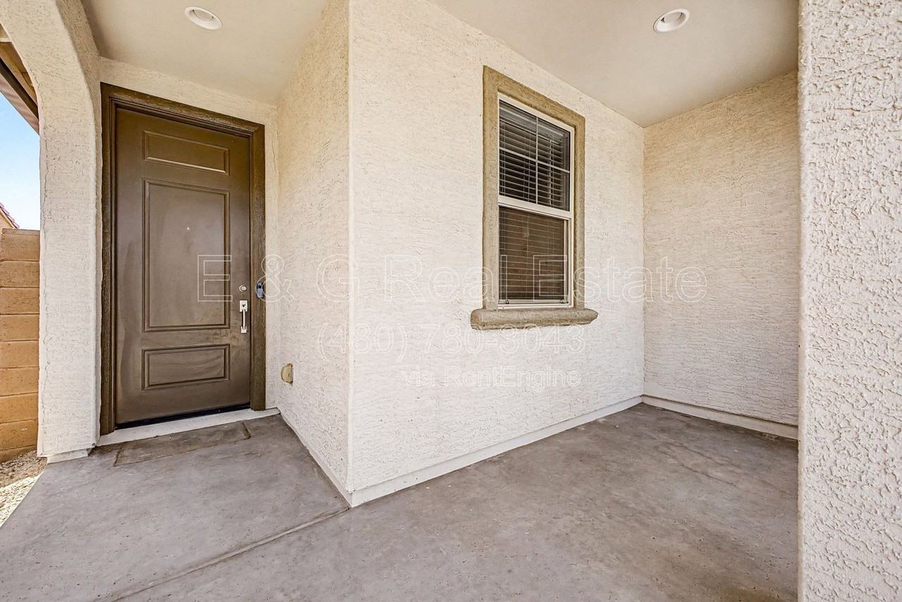 5816 N 90th Dr - Photo 5 of 31