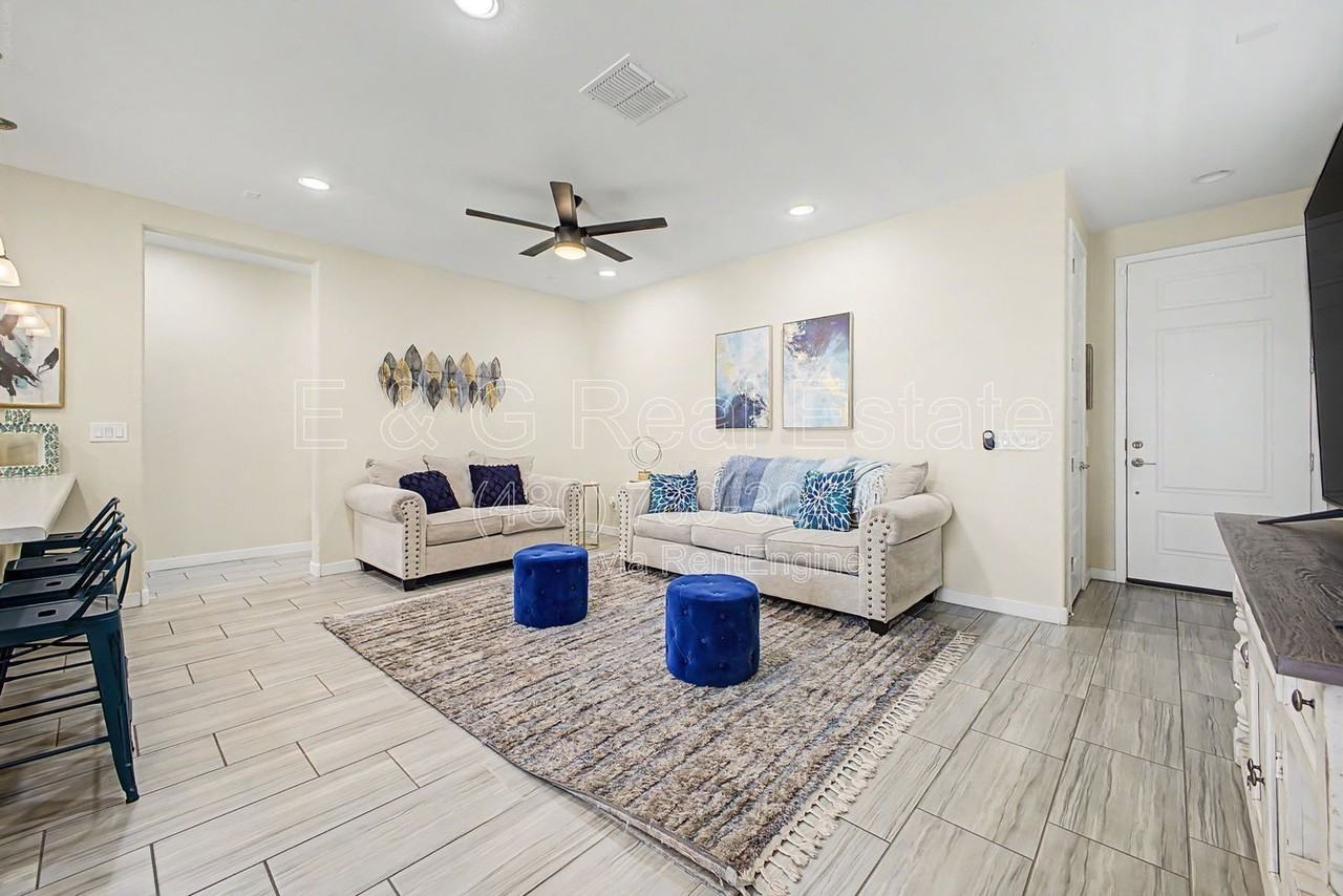 5816 N 90th Dr - Photo 6 of 31
