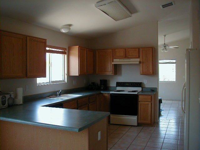 2455 S Cybil Ave - Photo 3 of 9