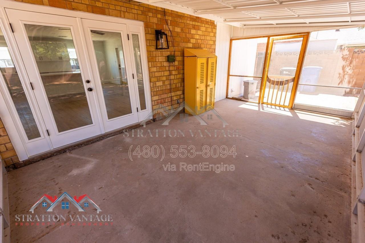 4826 E Avalon Dr - Photo 7 of 38