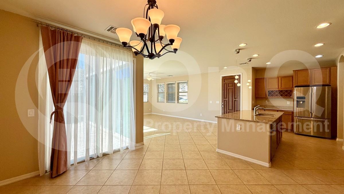 894 S Agnes Ln - Photo 2 of 31