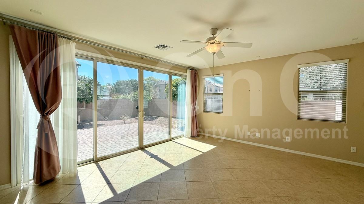 894 S Agnes Ln - Photo 3 of 31