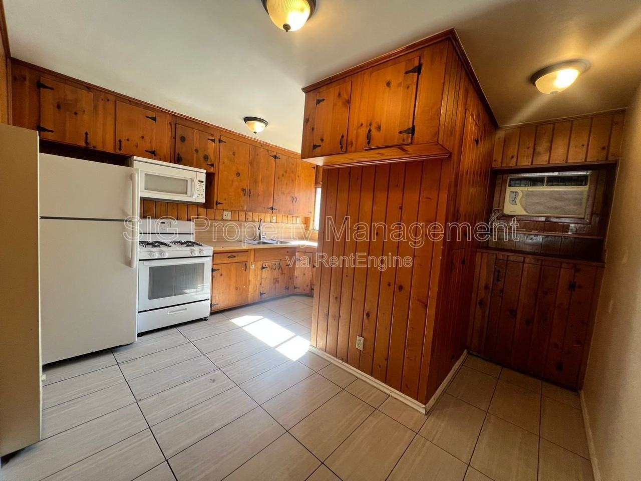 10222 Mcclemont Ave - Photo 5 of 17