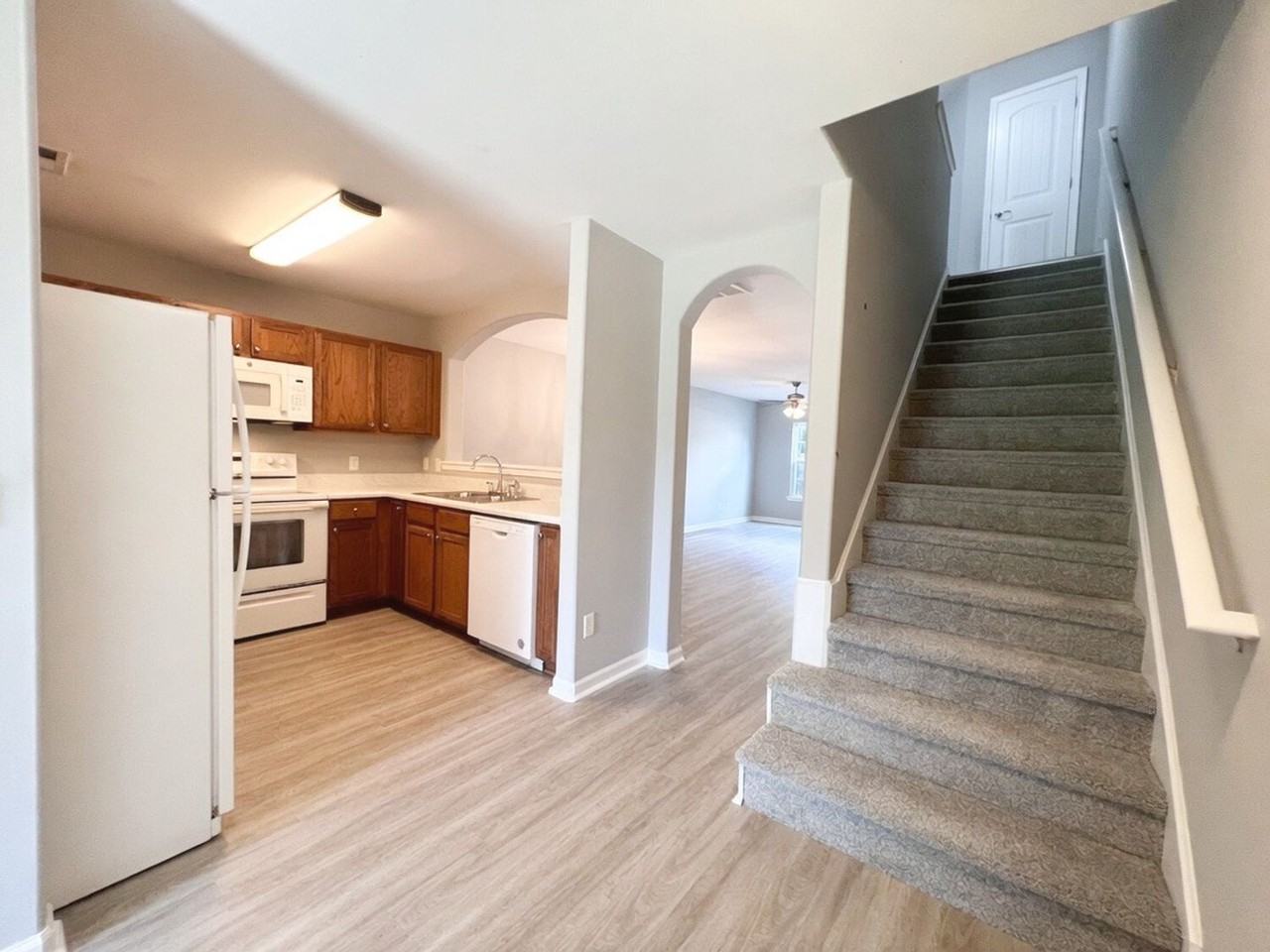 56 Winter Lake Cir - Photo 4 of 10