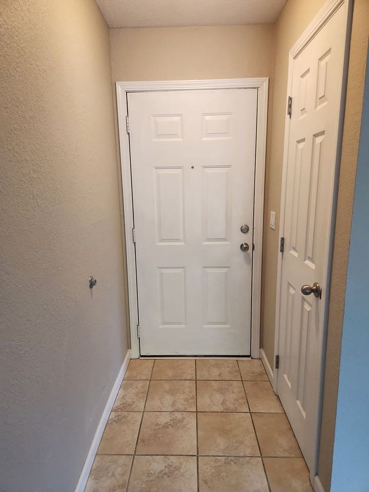 9410 Sw 146th Ter #4 - Photo 4 of 23