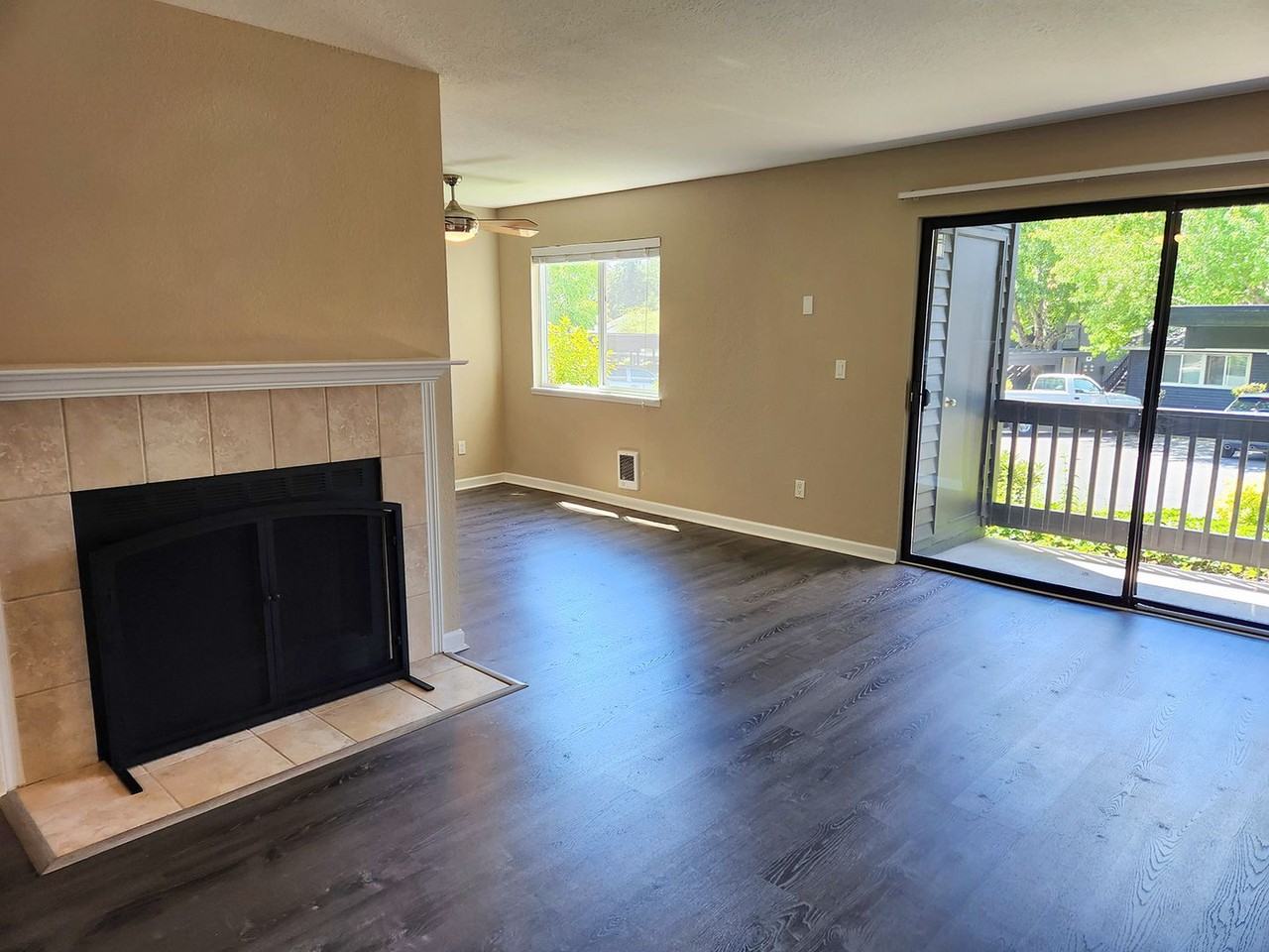 9410 Sw 146th Ter #4 - Photo 6 of 23