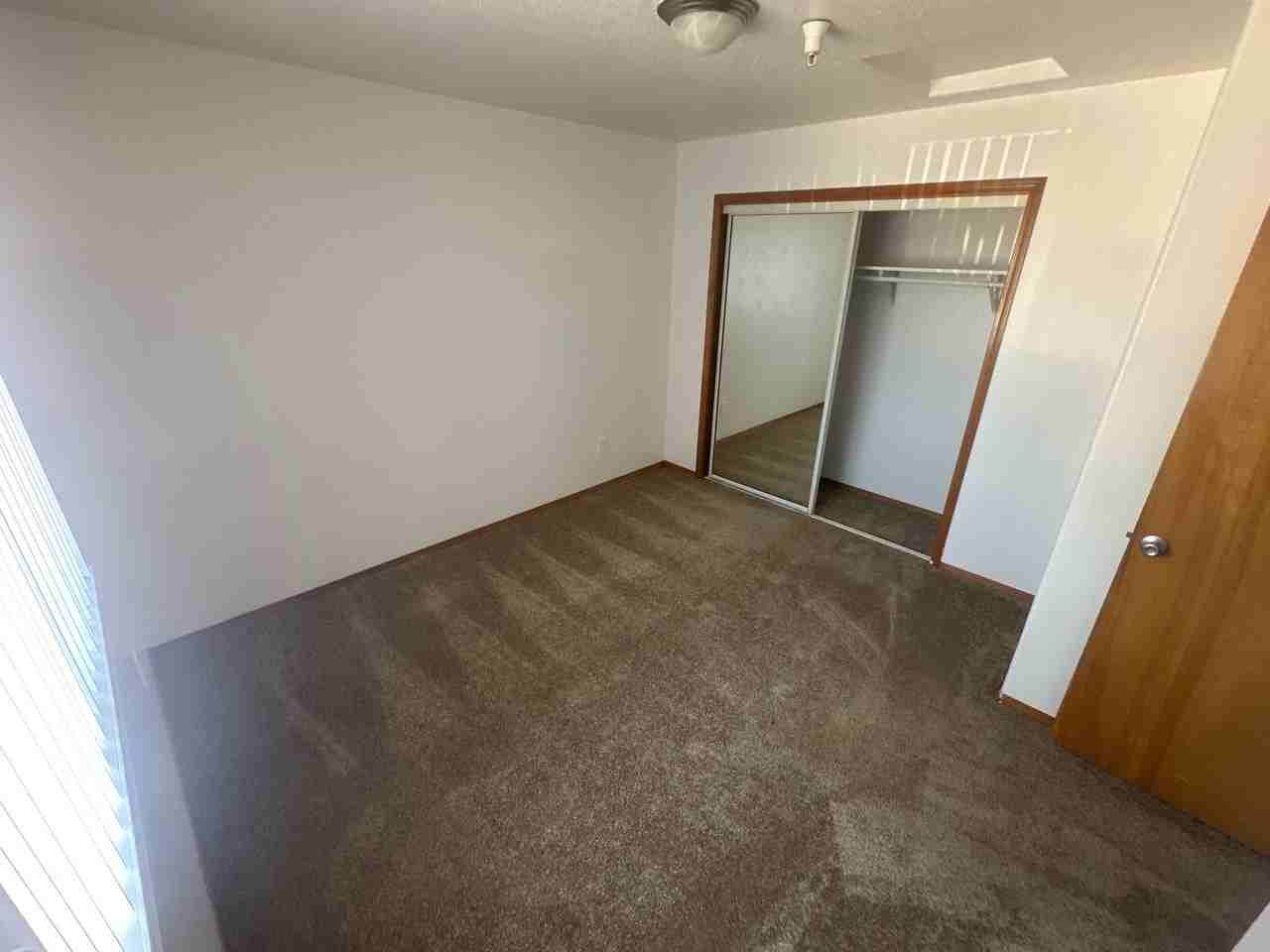 #423-HILLTOP COURT - Photo 3 of 9