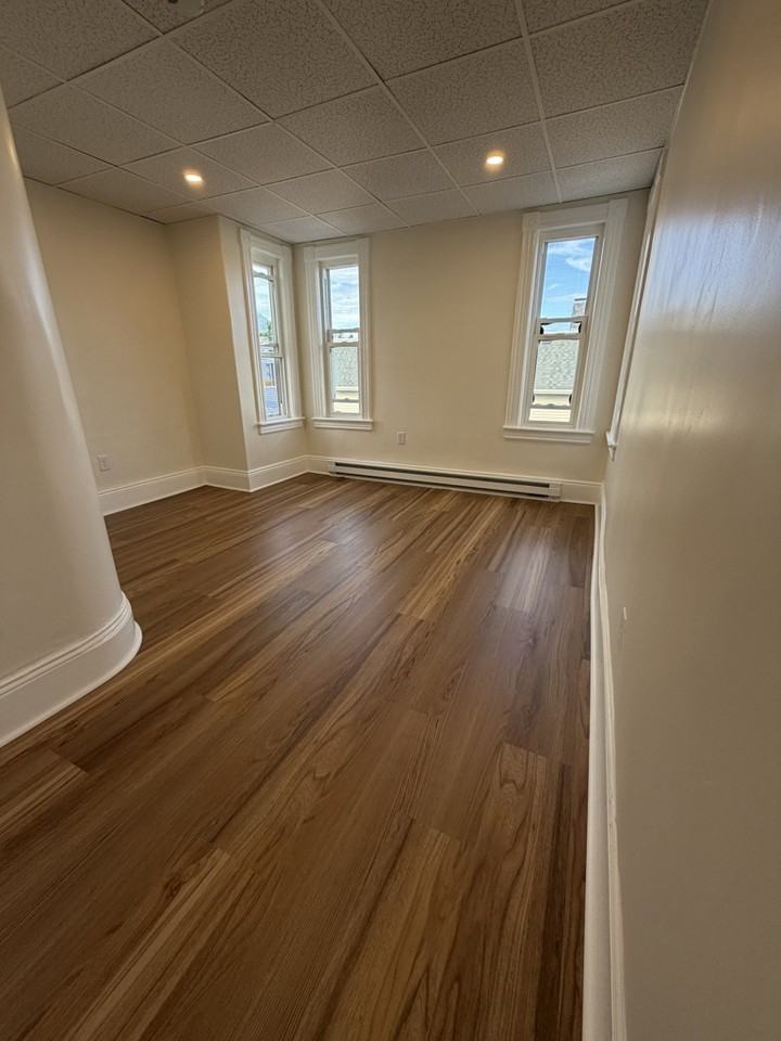 29 Manahan St #29-3 - Photo 3 of 7