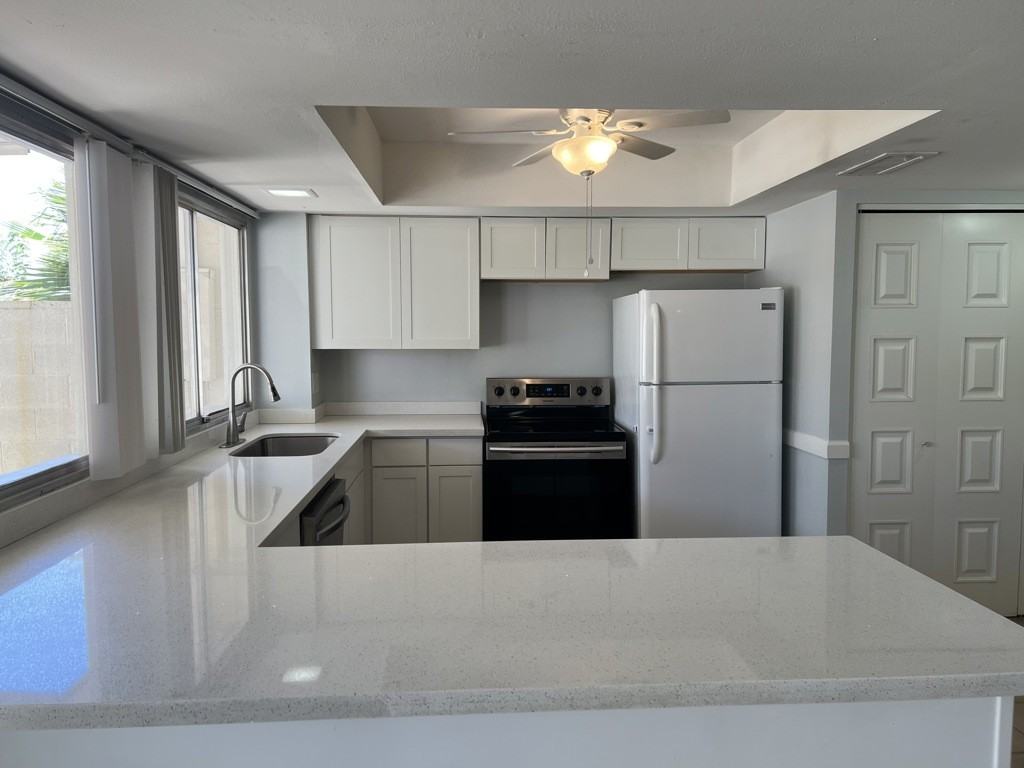 4745 W Northern Ave - Photo 2 of 22