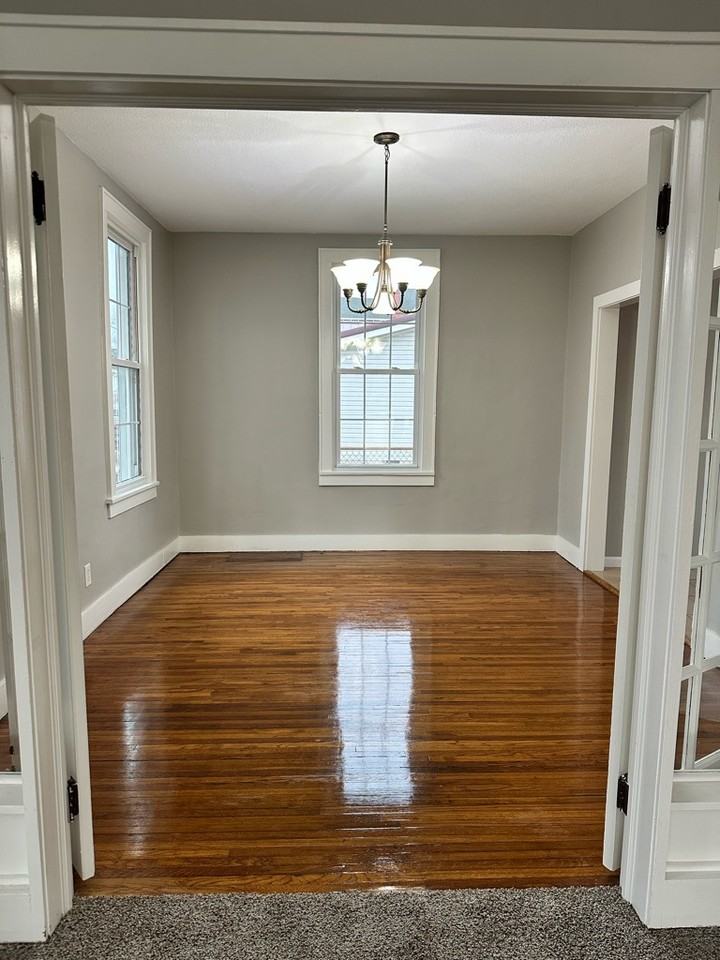 502 Bayou St - Photo 3 of 15