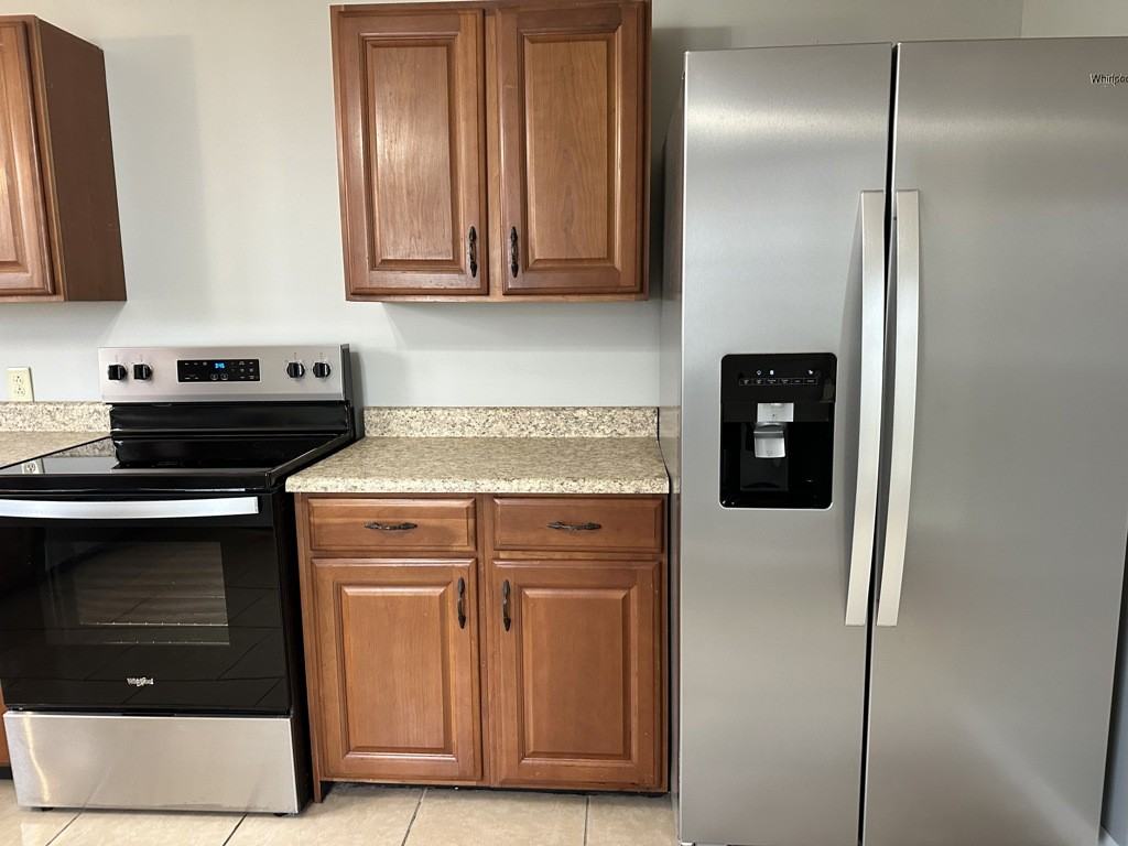 502 Bayou St - Photo 5 of 15