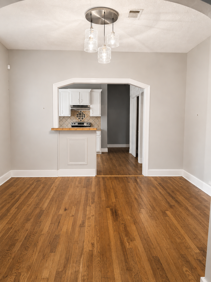 516 Hartfield St - Photo 2 of 16