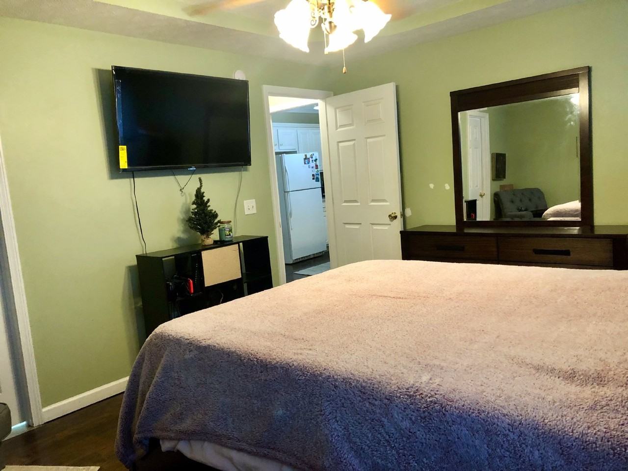 738 Dellwood Dr - Photo 5 of 14