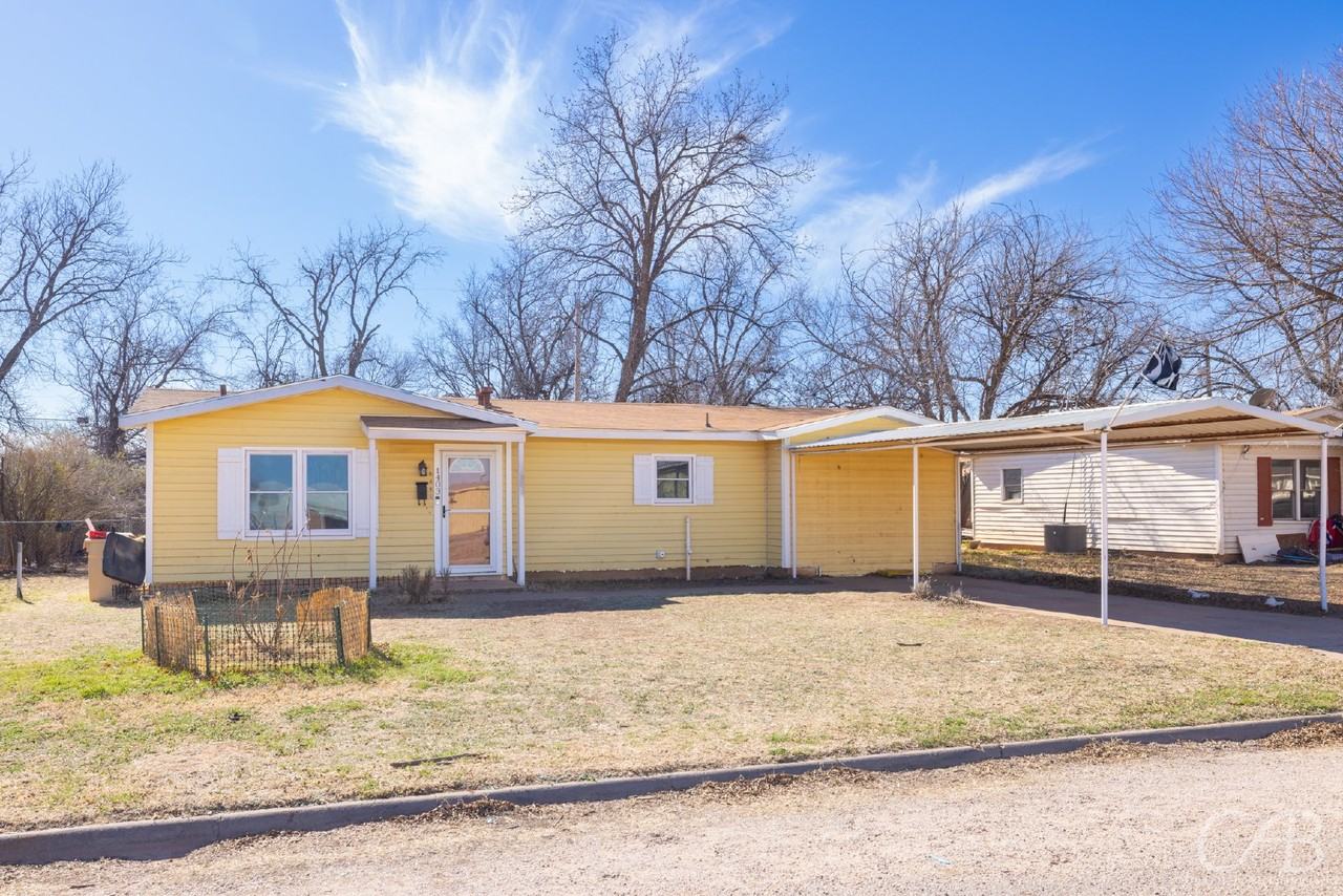 1403 Stewart - Photo 2 of 2