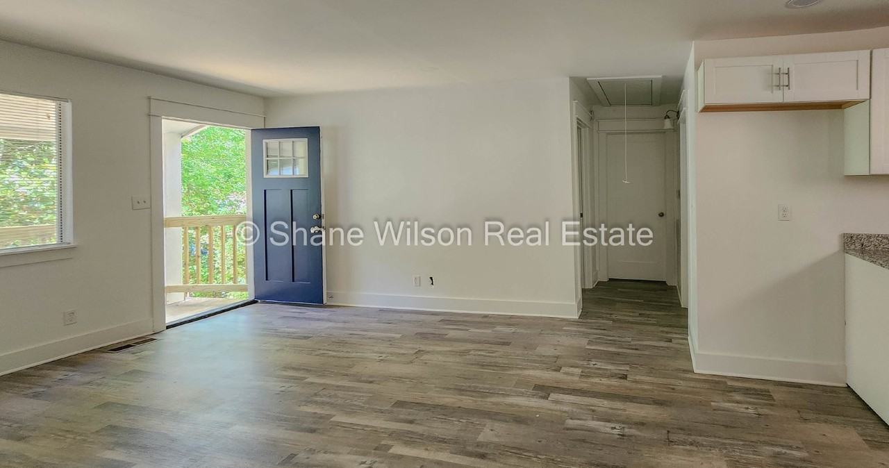 108 Halsey St - Photo 4 of 13