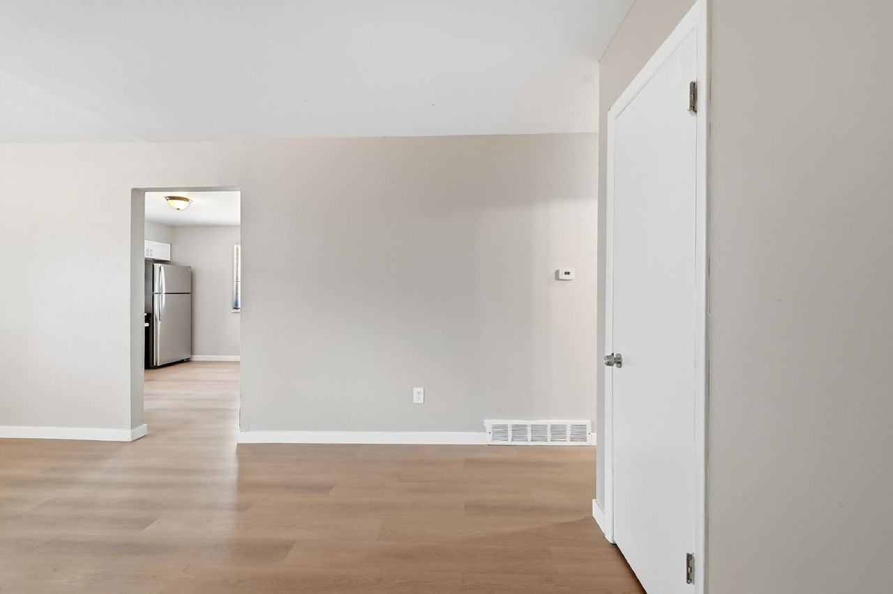 5565 S Delaware St #5571 - Photo 2 of 36