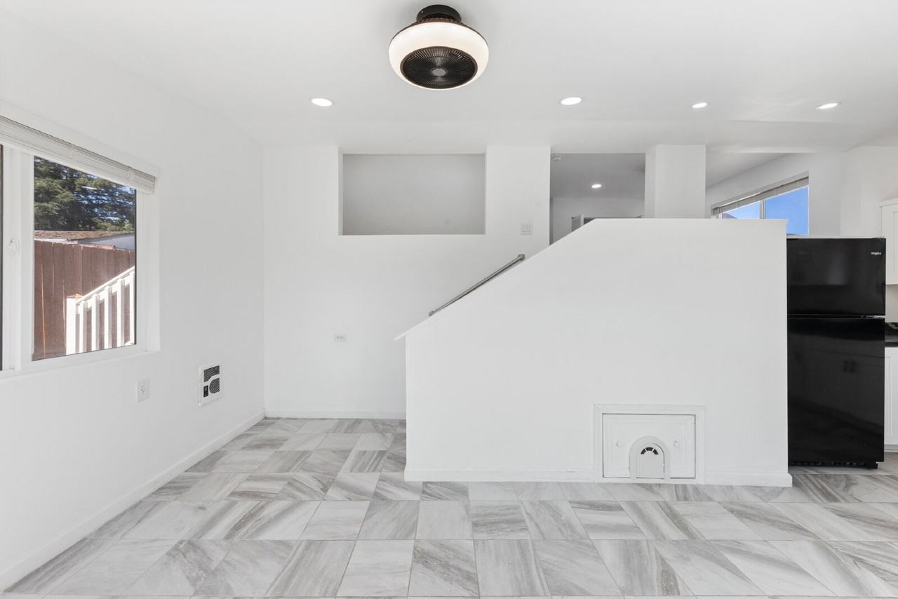 20485 S Highway 99w - Photo 7 of 29