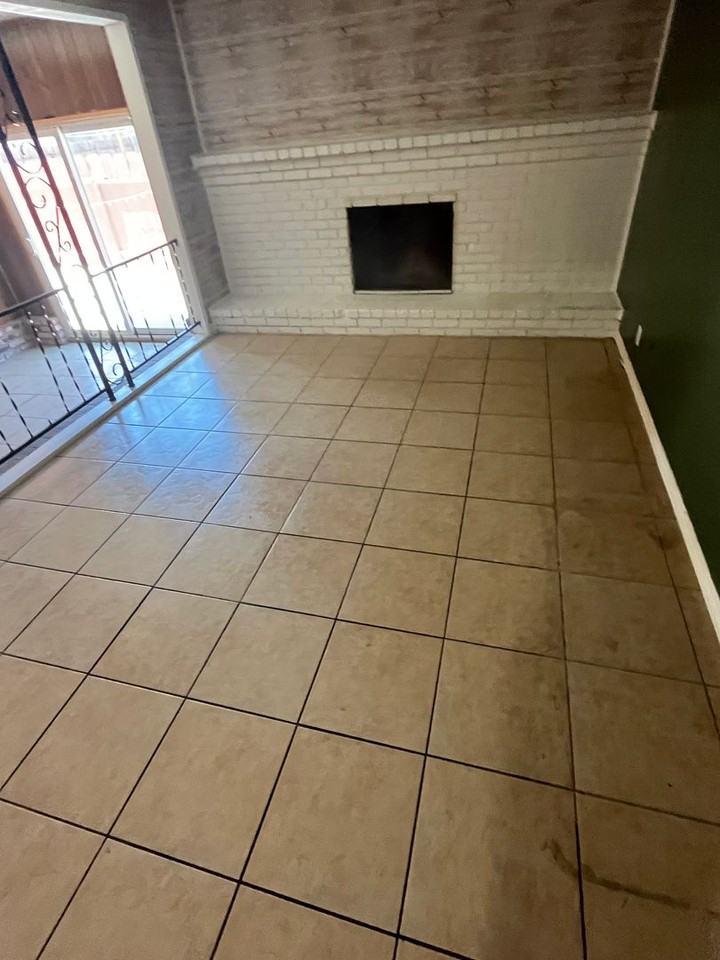 427 N Santa Ana St - Photo 3 of 8